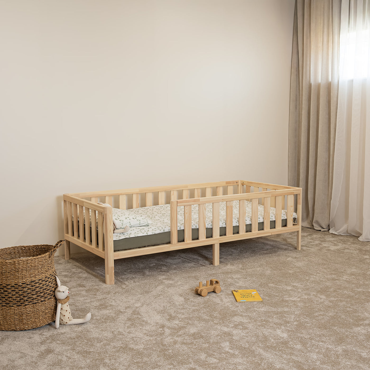 Toddler Bed on Legs (without Doors)