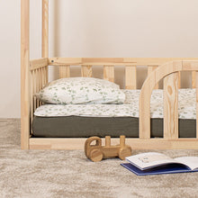 (A) Montessori House Floor Bed for Toddlers