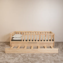 Toddler Bed (with Pull-Out Bed)